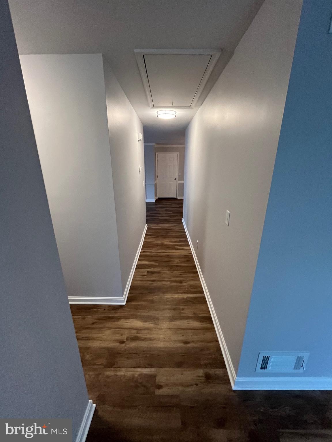 3077 Lakefield Road, Unit 3077 York, PA 17402 - Photo 9 of 33 a view of entryway