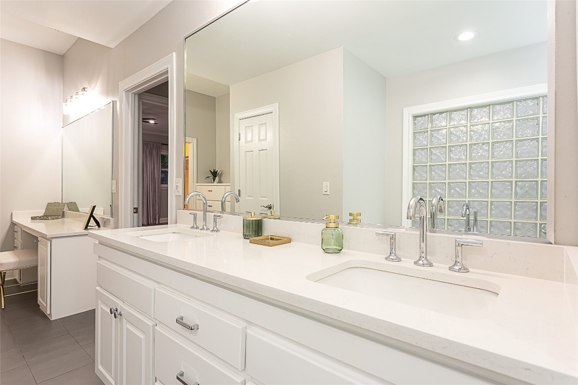 3210 Enfield Road Austin, TX 78703 - Photo 15 of 26 Dual vanity plus a separate dressing area