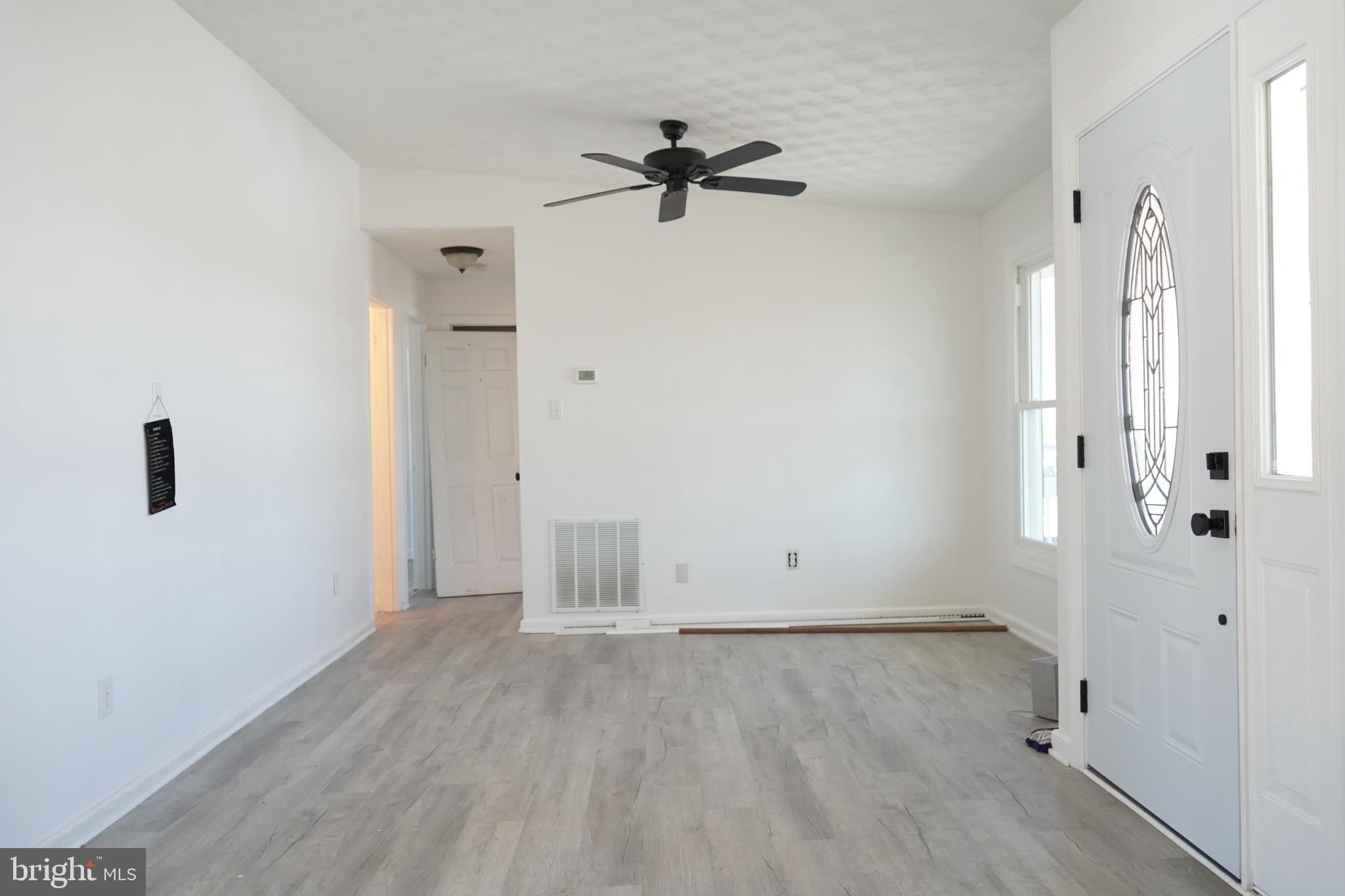 15604 Glen Ella Road Culpeper, VA 22701 - Photo 12 of 34 Bright and airy entryway with modern charm.