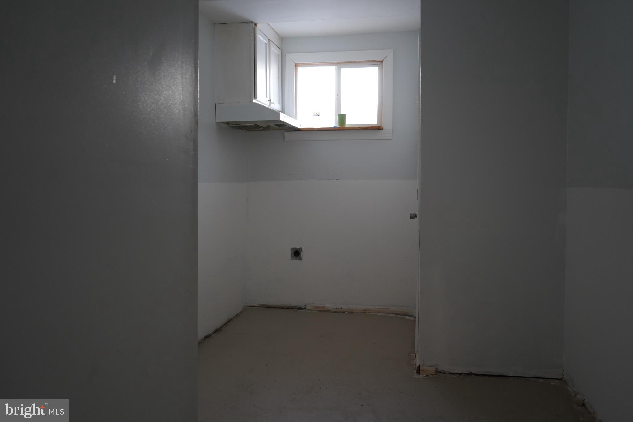 15604 Glen Ella Road Culpeper, VA 22701 - Photo 22 of 34 Bright, airy space ready for transformation.