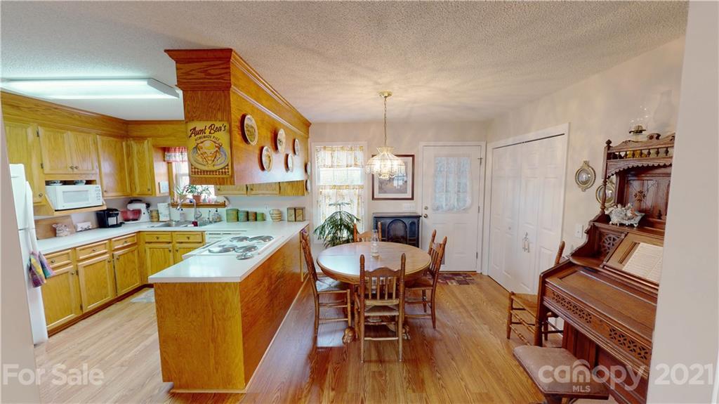 4263 Red Maple Road Kershaw, SC 29067 - Photo 2 of 13 Gallery Image 2