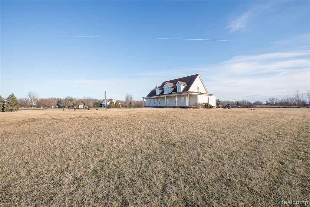2611 Toben Road Carleton, MI 48117 - Photo 2 of 67