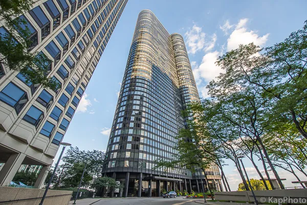 a view of a large multi story building