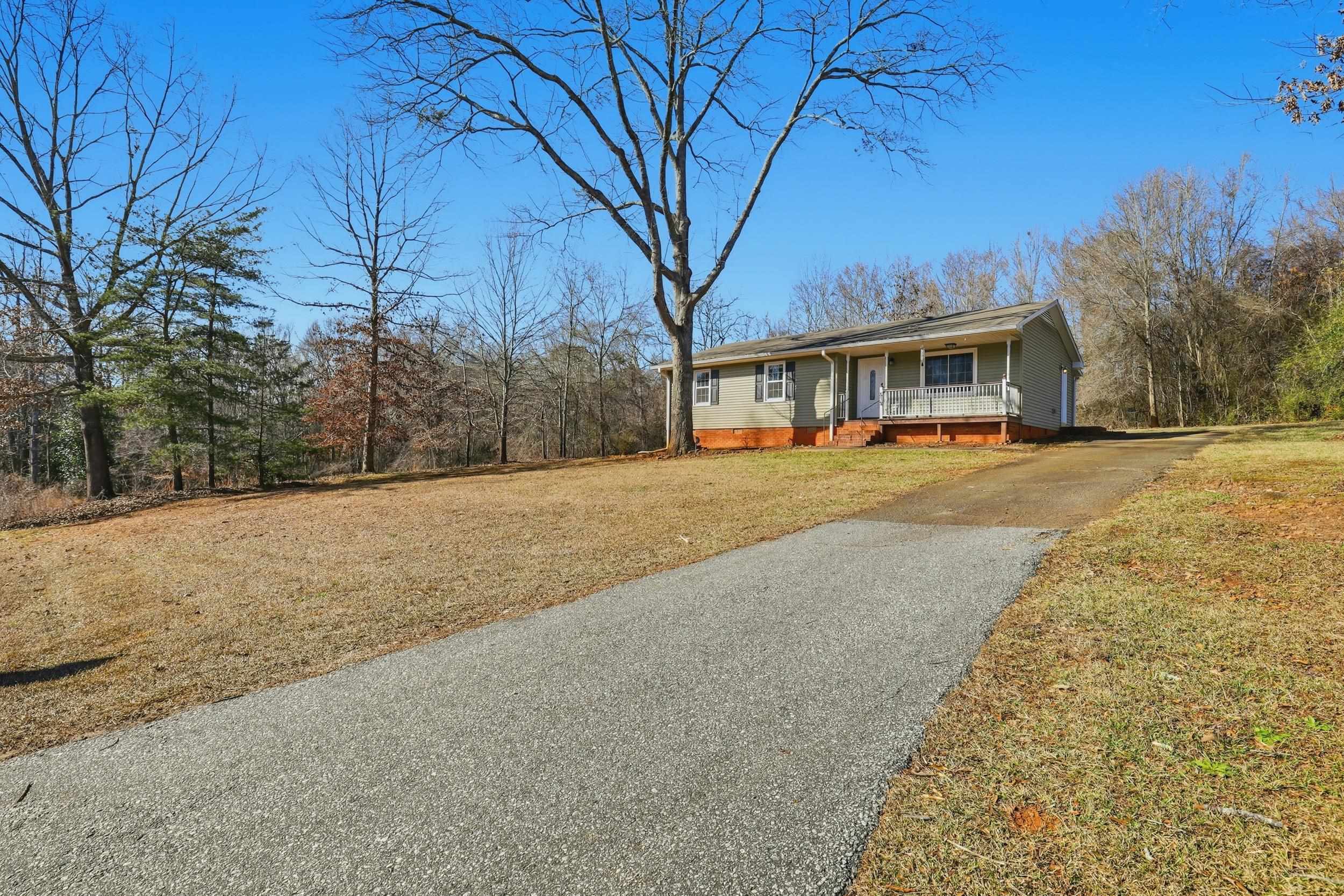 513 East Turner Street Landrum, SC 29356 - Photo 27 of 32