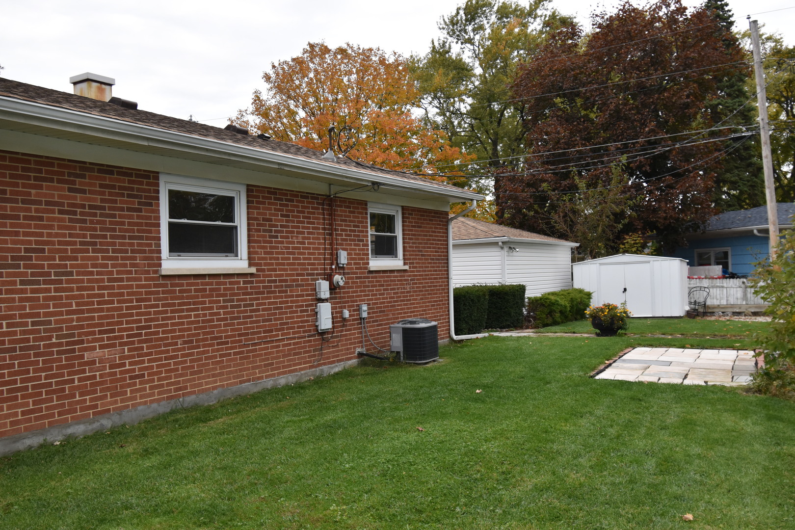 591 Audrey Lane Wheeling, IL 60090 - Photo 16 of 18