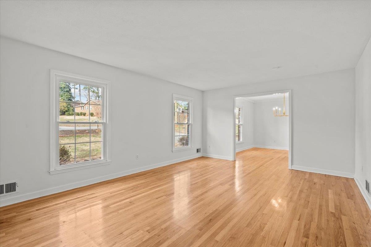 412 Ransdell Drive Spartanburg, SC 29307 - Photo 5 of 28