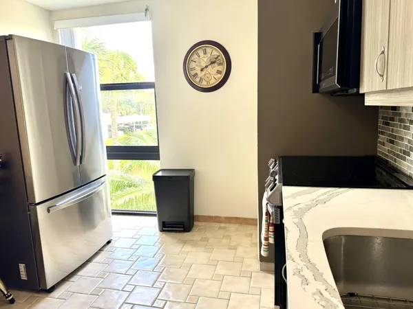 $3,800 | 1629 Riverview Road, Unit 221, Deerfield Beach, FL 33441