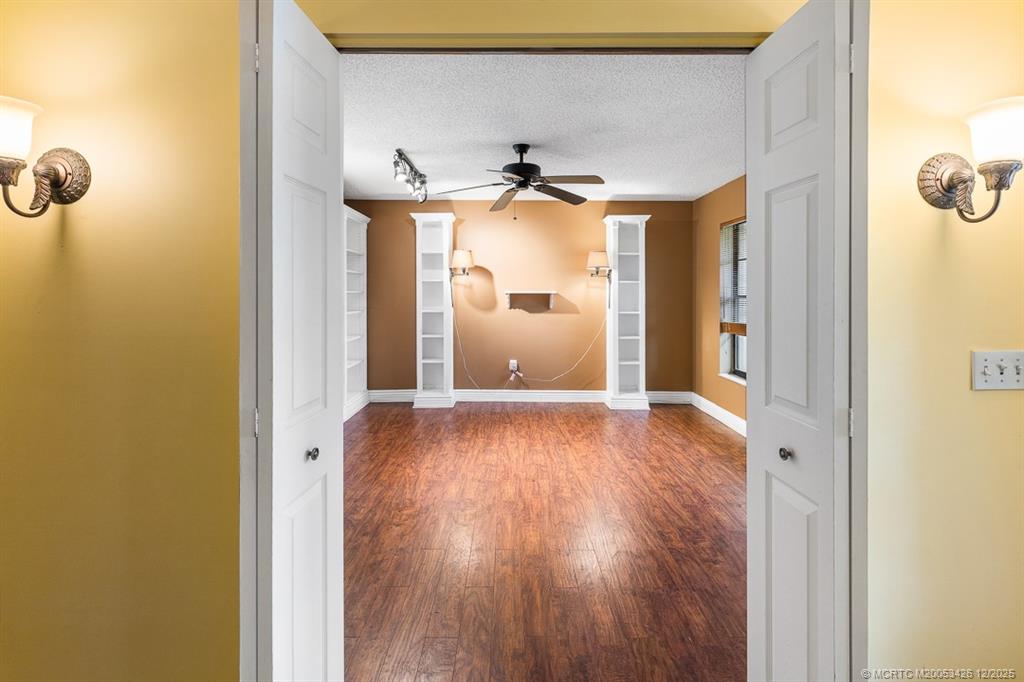 3181 Southeast Fairway West Stuart, FL 34997 - Photo 18 of 59