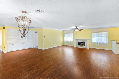 $599,000 | 3181 Southeast Fairway West, Stuart, FL 34997