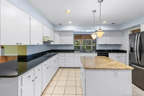 $599,000 | 3181 Southeast Fairway West, Stuart, FL 34997