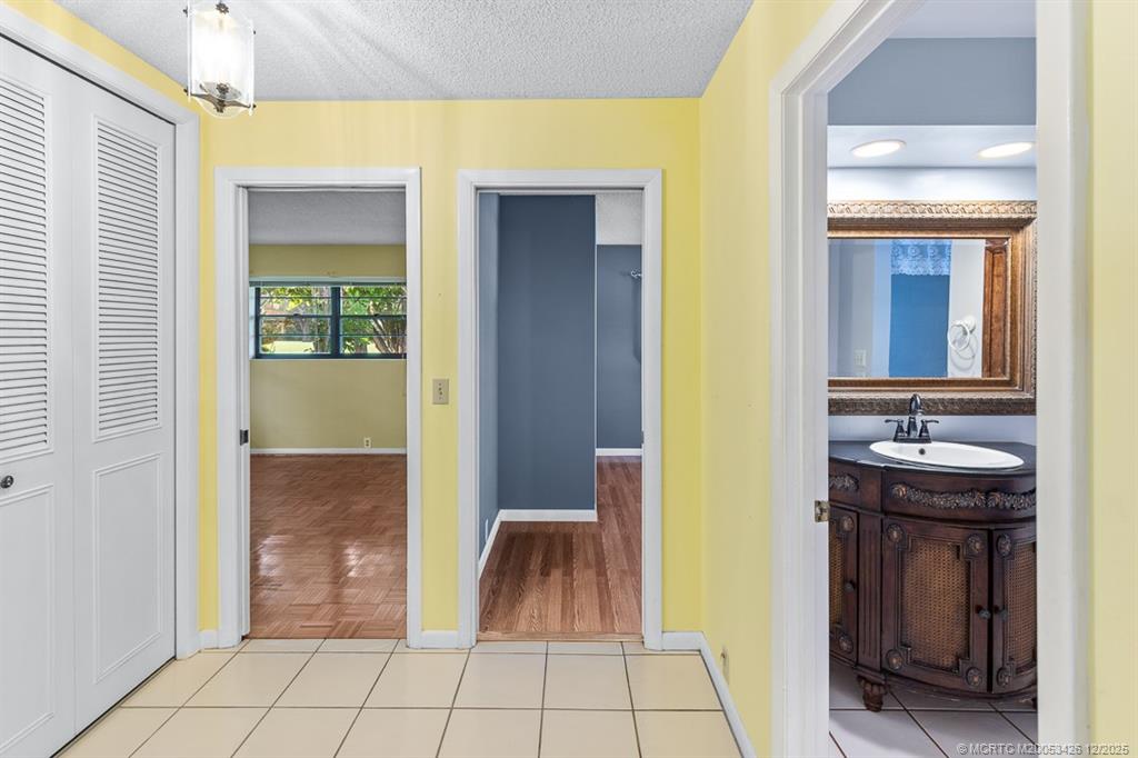 3181 Southeast Fairway West Stuart, FL 34997 - Photo 38 of 59