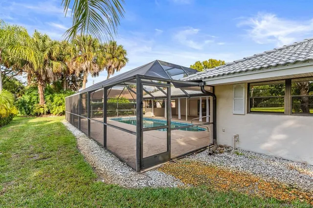 $599,000 | 3181 Southeast Fairway West, Stuart, FL 34997