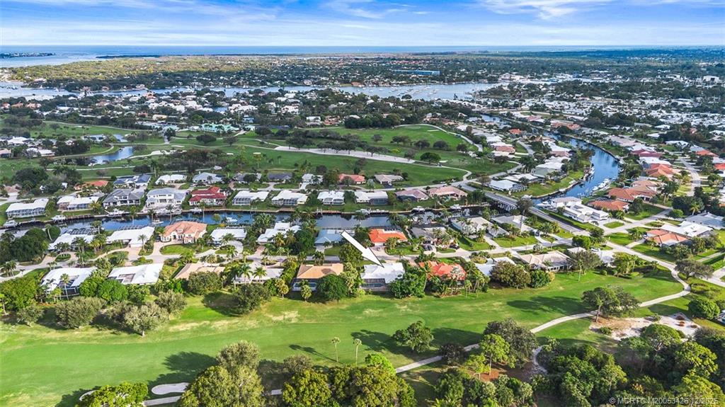 3181 Southeast Fairway West Stuart, FL 34997 - Photo 7 of 59