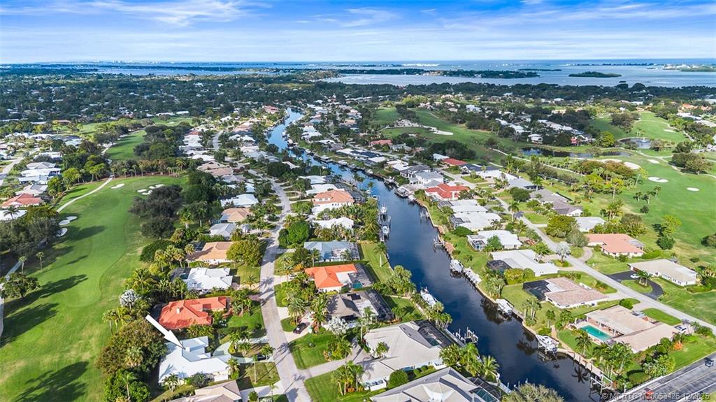 3181 Southeast Fairway West Stuart, FL 34997 - Photo 9 of 59