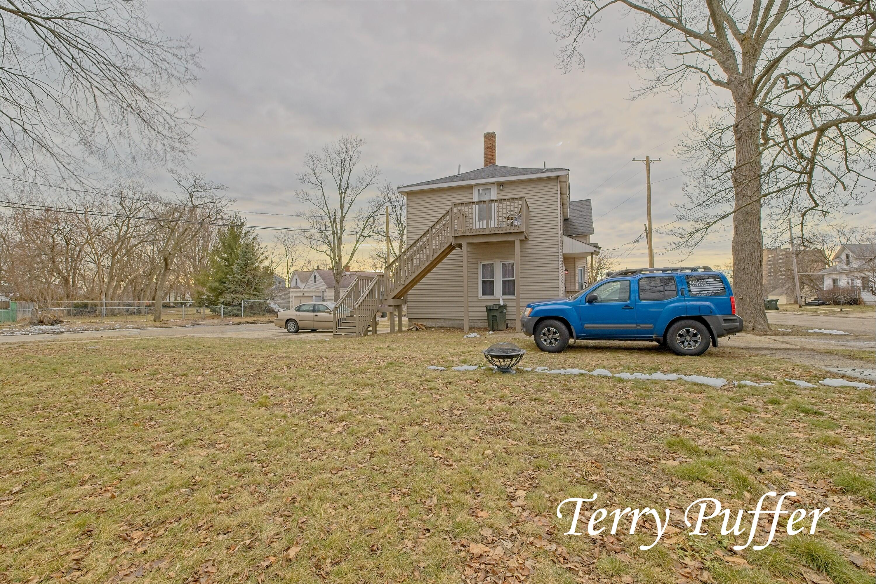 267 Myrtle Avenue Muskegon, MI 49442 - Photo 27 of 31 IMG_8123_HDR