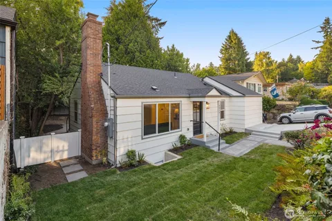 $1,425,000 | 3613 40th Avenue West, Seattle, WA 98199