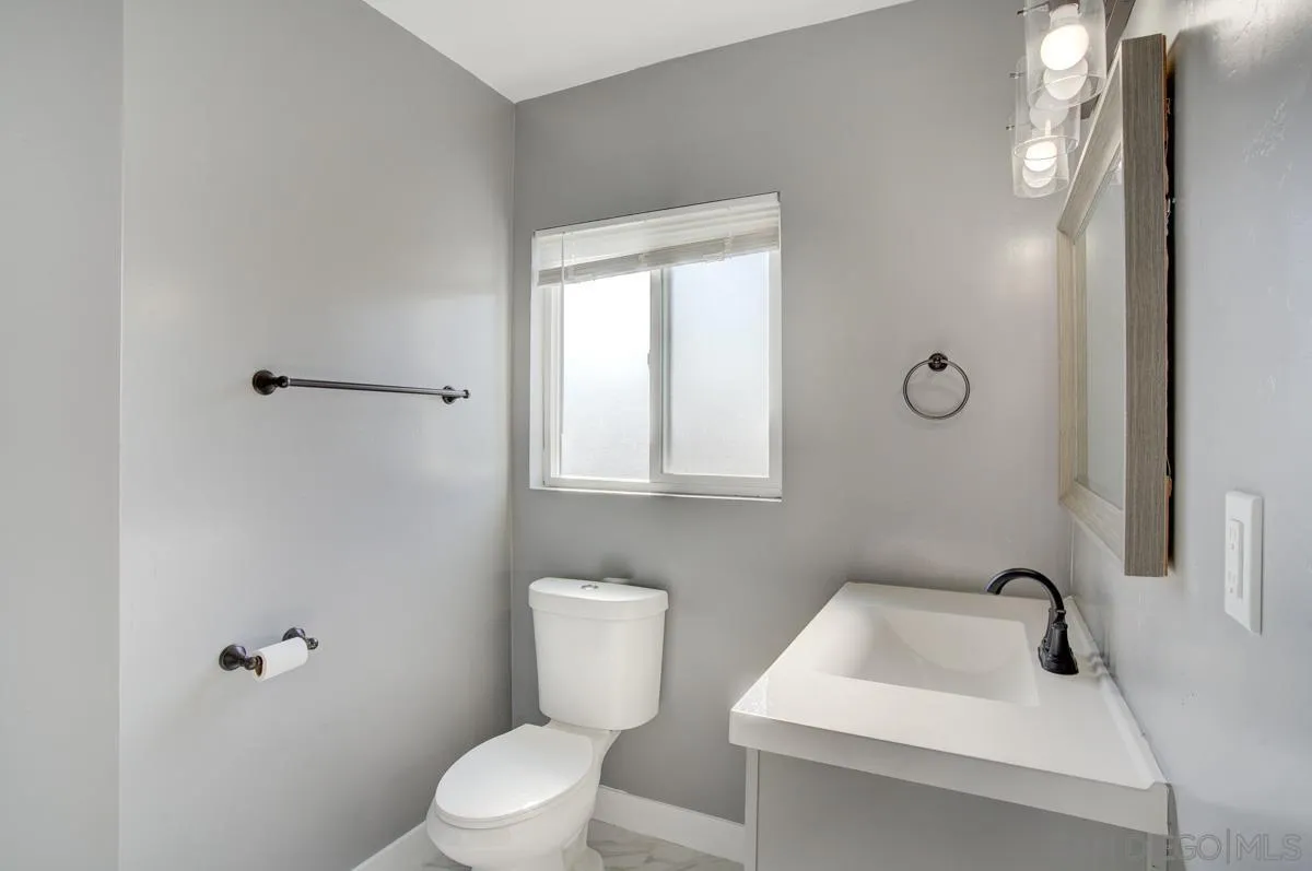 8699 Valencia Street Spring Valley, CA 91977 - Photo 34 of 49 Gallery Image 34
