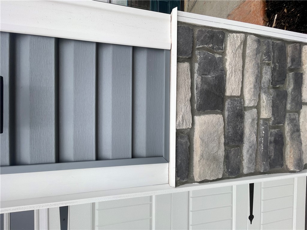 22 Halsey Street Central, SC 29630 - Photo 2 of 44