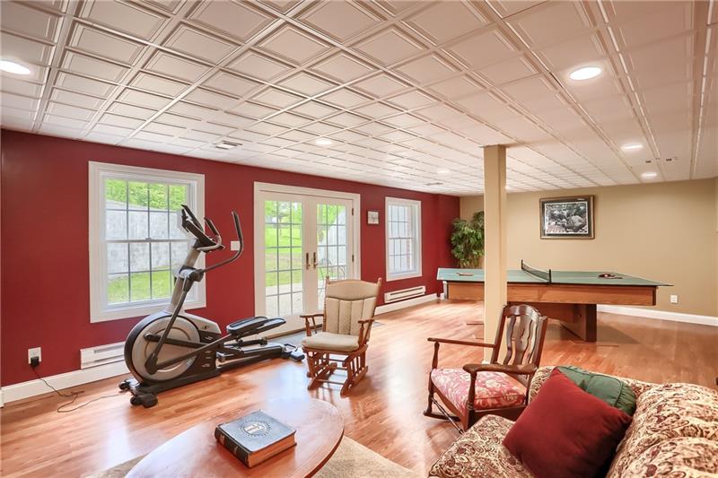 565 Hollow Road Enon Valley, PA 16120 - Photo 23 of 25 Gallery Image 23