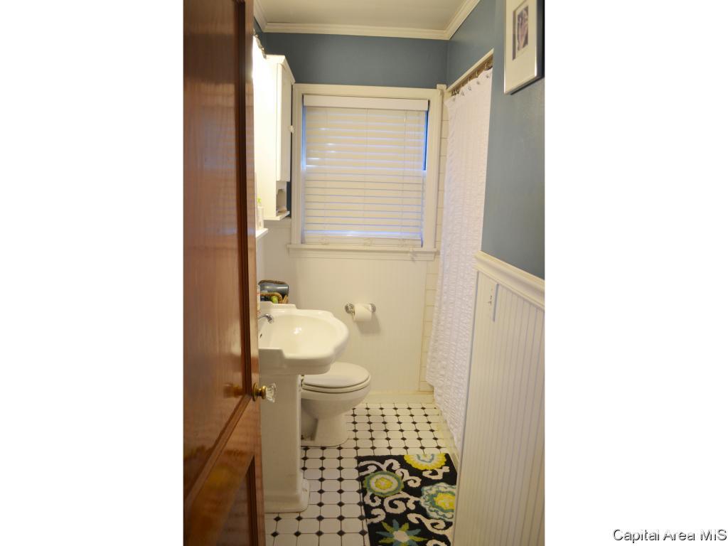 1904 Hamilton Court Springfield, IL 62704 - Photo 25 of 32 Gallery Image 25