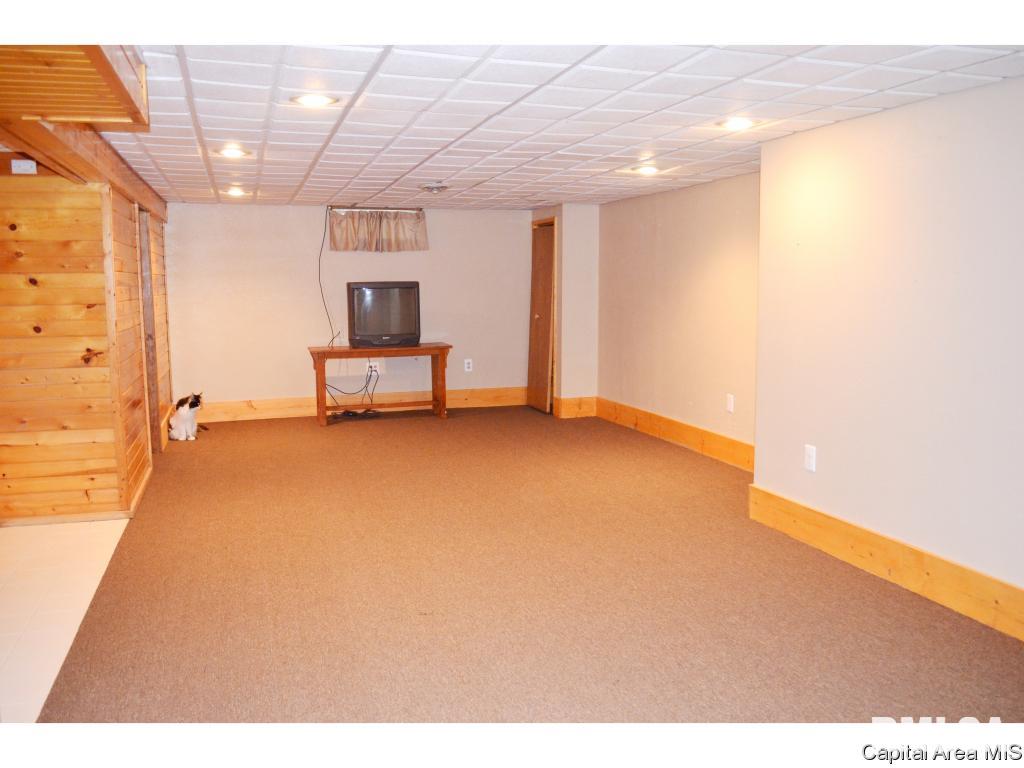 1904 Hamilton Court Springfield, IL 62704 - Photo 8 of 32 Gallery Image 8