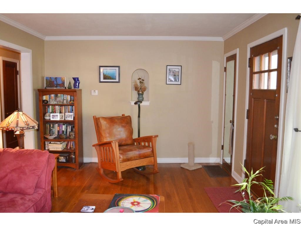 1904 Hamilton Court Springfield, IL 62704 - Photo 10 of 32 Gallery Image 10