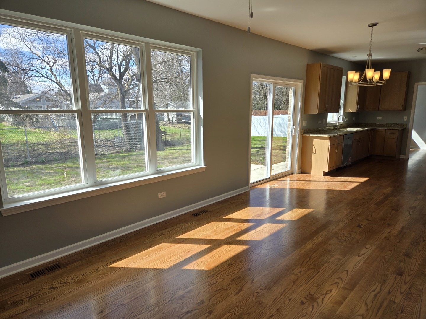 4 Joseph Court Midlothian, IL 60445 - Photo 8 of 47