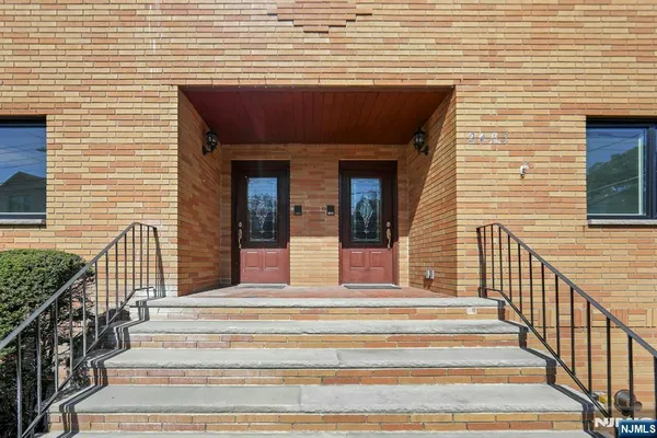 $5,000 | 2413 Hammett Avenue, Unit B, Fort Lee, NJ 07024