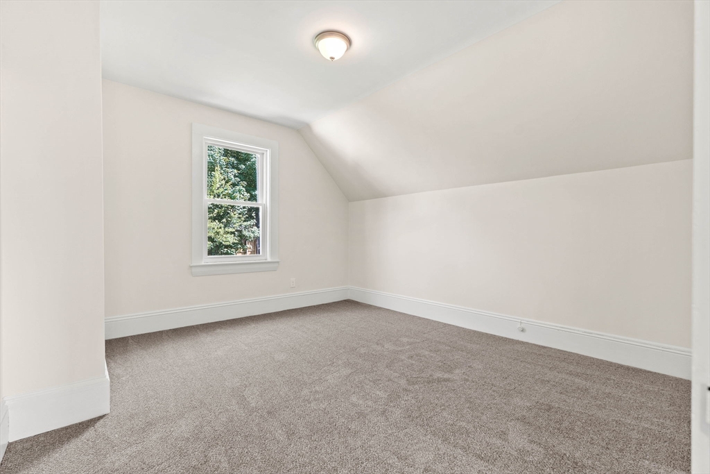 28 Hawthorne Street Lynn, MA 01902 - Photo 29 of 34
