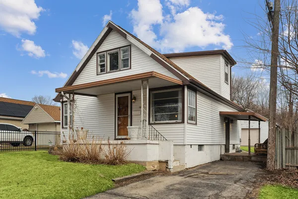$219,900 | 16 Anderson Avenue, Joliet, IL 60433