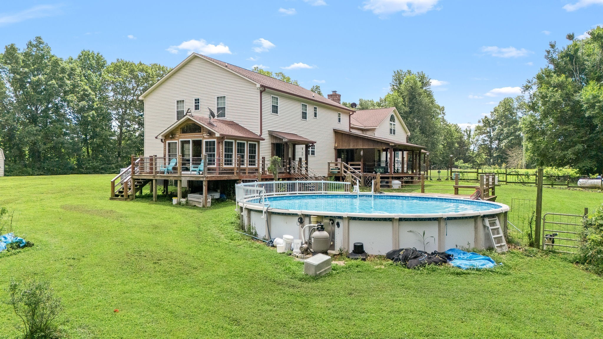 745 Union Ridge Road Wartrace, TN 37183 - Photo 67 of 78 a front view of a house with garden