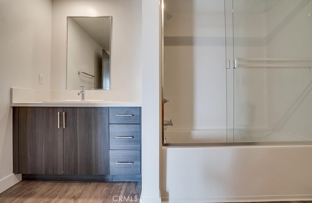 6015 Woodman Avenue, Unit 301 Van Nuys, CA 91401 - Photo 28 of 34