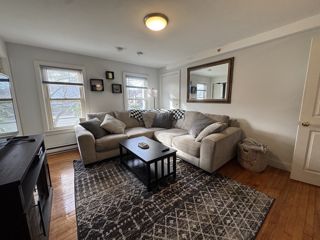 71 Rivulet Street, Unit B Uxbridge, MA 01569 - Photo 4 of 12