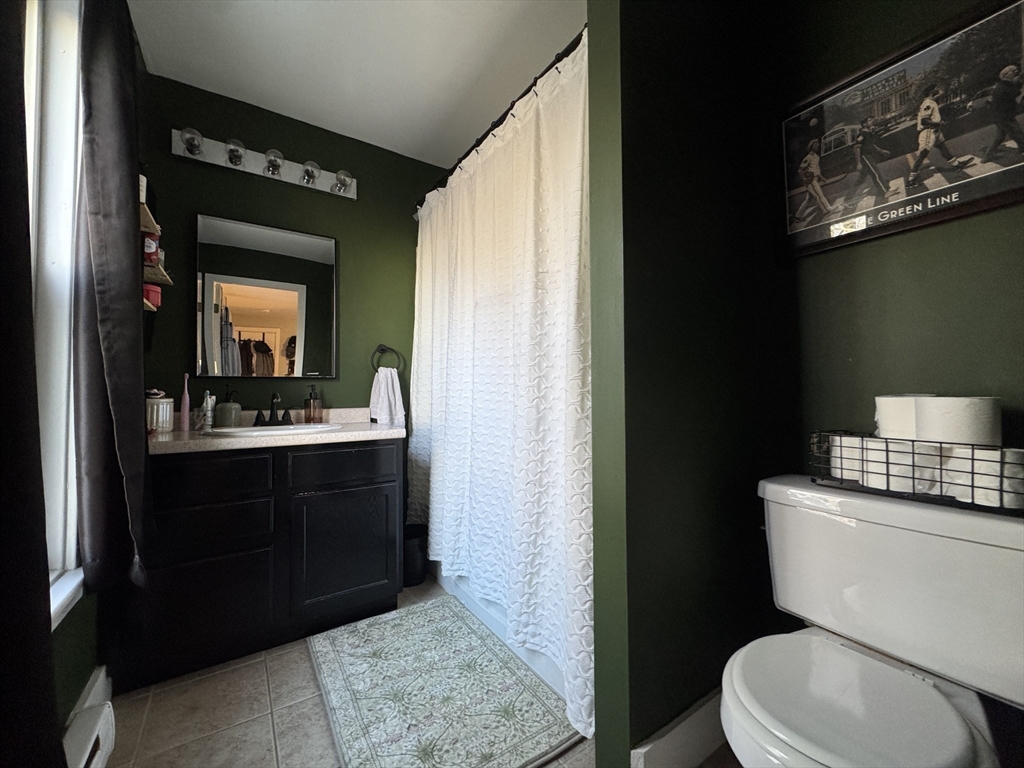 71 Rivulet Street, Unit B Uxbridge, MA 01569 - Photo 8 of 12