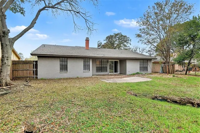 $1,845 | 2705 Warren Lane, Fort Worth, TX 76112