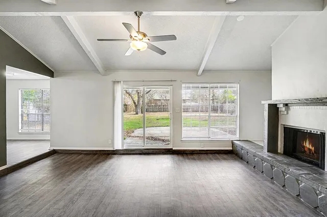 $1,845 | 2705 Warren Lane, Fort Worth, TX 76112