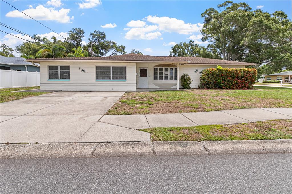 5331 98th Way North St. Petersburg, FL 33708 - Photo 1 of 33