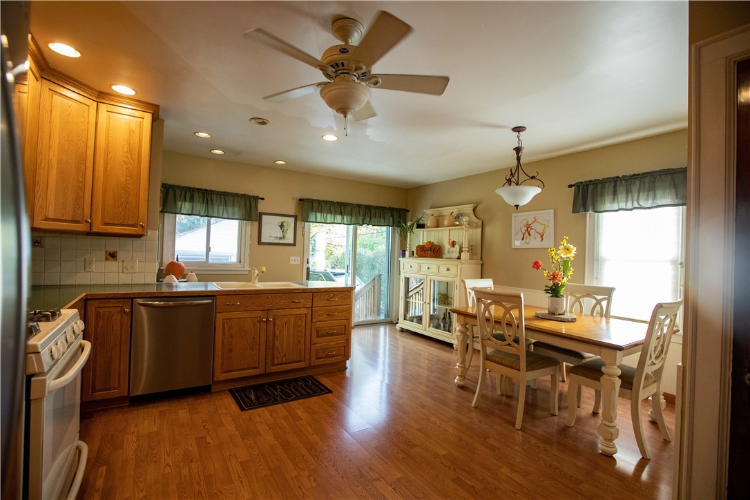 202 Kiniry Drive Irondequoit, NY 14609 - Photo 18 of 43