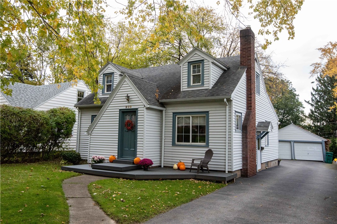 202 Kiniry Drive Irondequoit, NY 14609 - Photo 2 of 43