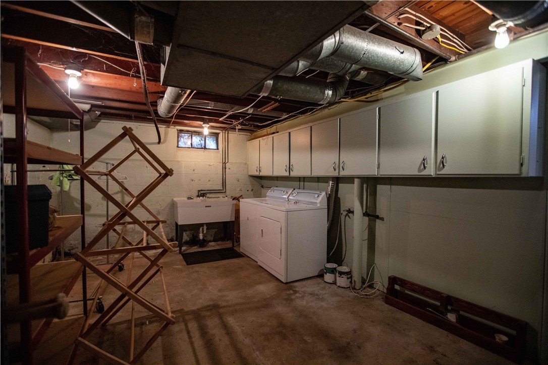 202 Kiniry Drive Irondequoit, NY 14609 - Photo 41 of 43