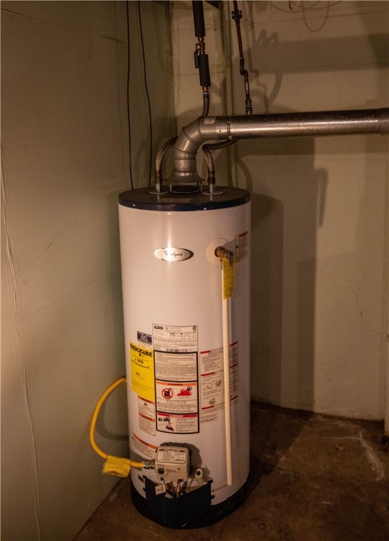 202 Kiniry Drive Irondequoit, NY 14609 - Photo 42 of 43