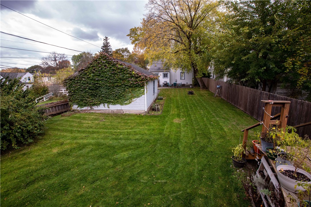 202 Kiniry Drive Irondequoit, NY 14609 - Photo 9 of 43 Large backyard