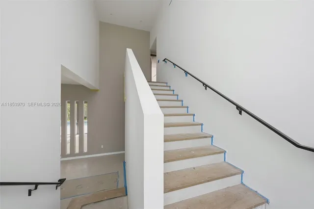 $5,500,000 | 7400 Southwest 127th Street, Pinecrest, FL 33156