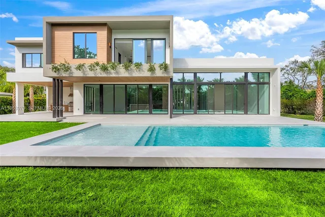 $5,500,000 | 7400 Southwest 127th Street, Pinecrest, FL 33156