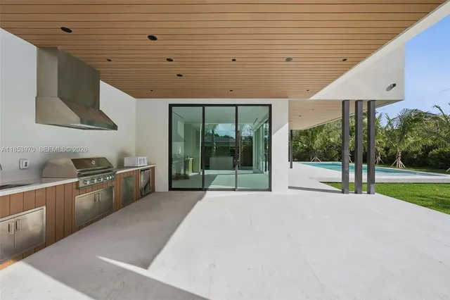 $5,500,000 | 7400 Southwest 127th Street, Pinecrest, FL 33156