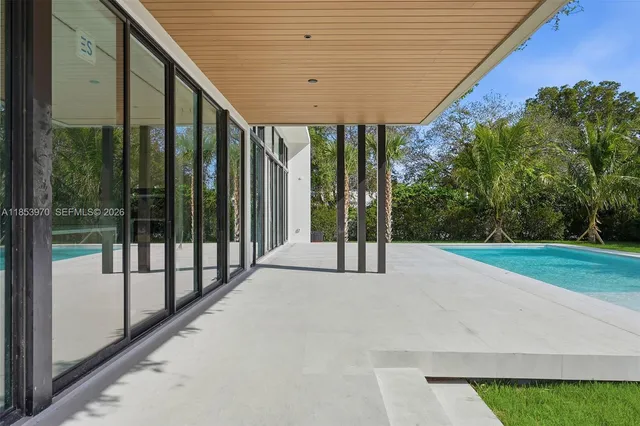 $5,500,000 | 7400 Southwest 127th Street, Pinecrest, FL 33156