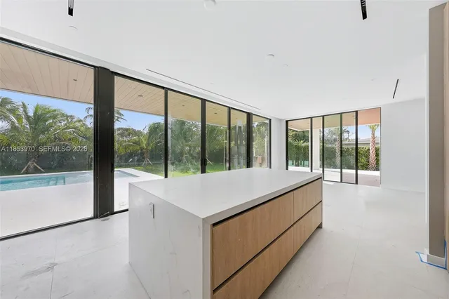 $5,500,000 | 7400 Southwest 127th Street, Pinecrest, FL 33156