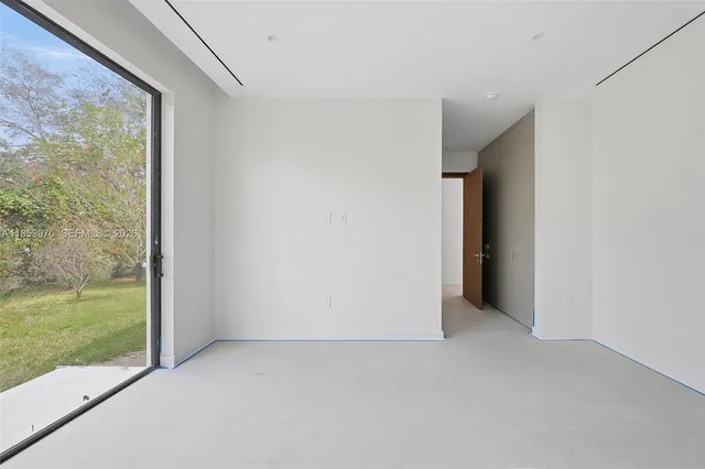 $5,500,000 | 7400 Southwest 127th Street, Pinecrest, FL 33156