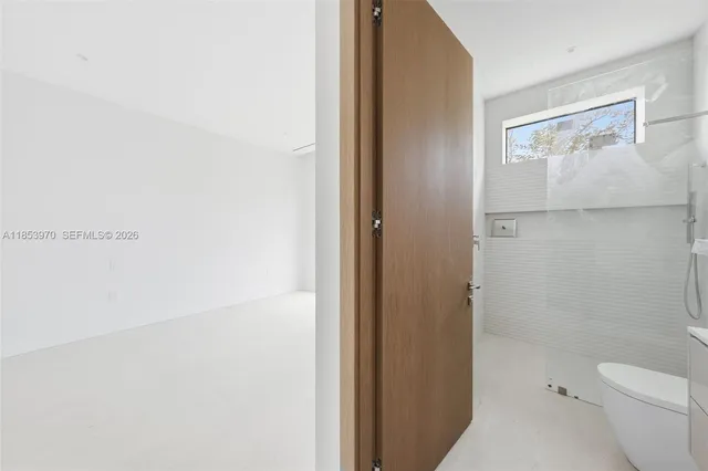 $5,500,000 | 7400 Southwest 127th Street, Pinecrest, FL 33156