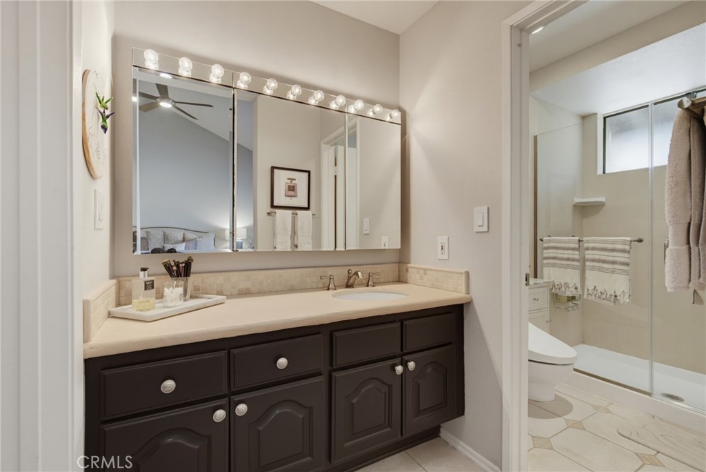 21901 Burbank Boulevard Woodland Hills, CA 91367 - Photo 13 of 30